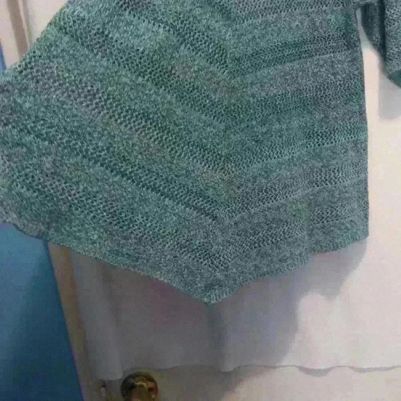 Womens knit top, size L sweater, loose knit lightweight blue green - Picture 4 of 7